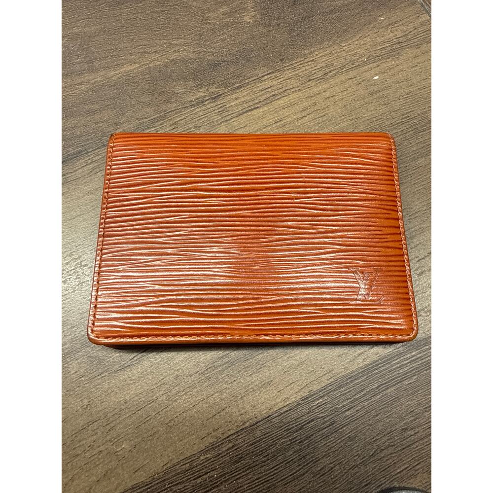 Louis Vuitton - Orange "Epi" Card Holder/Box & COA included